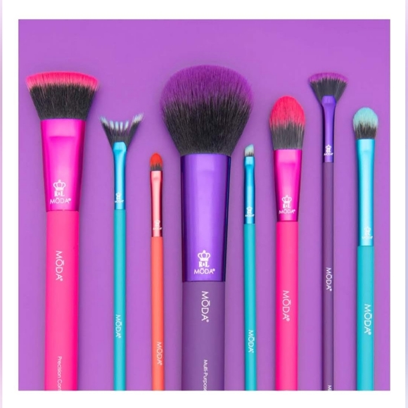 MŌDA 8pc. Face Kit - Picture 3 of 4